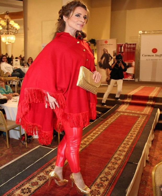 Leticia Spiller Desfile