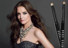 Katie Holmes usando Bobbi Brown