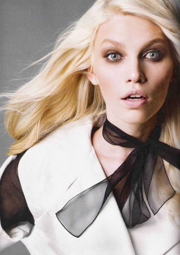 Aline Weber